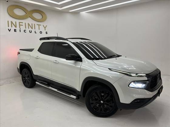 FIAT TORO 1.3 TURBO 270 FLEX VOLCANO AT6 FIAT TORO 1.3 TURBO 270 FLEX VOLCANO AT6